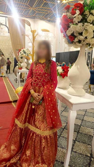 Beautiful Wedding Party Dress – Excellent Condition & Affordable