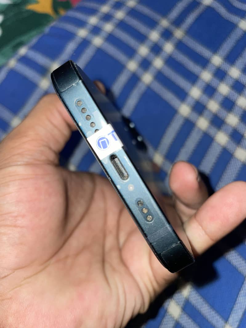 IPHONE - 14 3