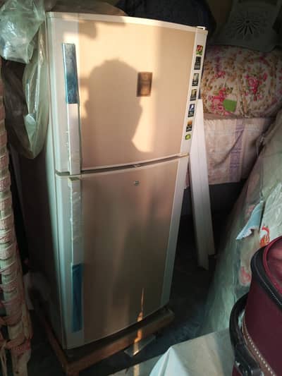 new refrigerator gift in shadi now in good condition duba pak. abi tk