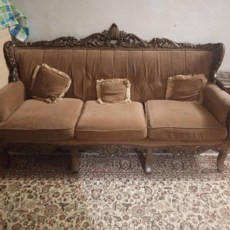 five seated sofa set 0
