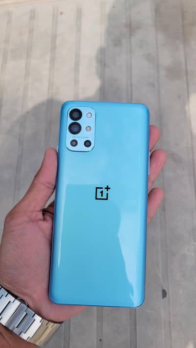 One Plus 9R