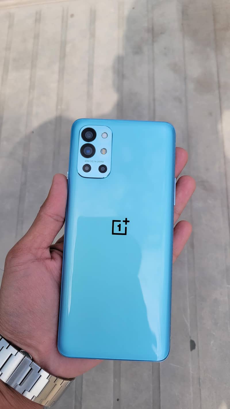One Plus 9R 0