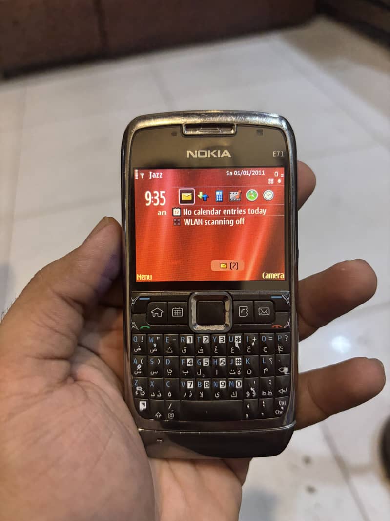 Nokia E71 0