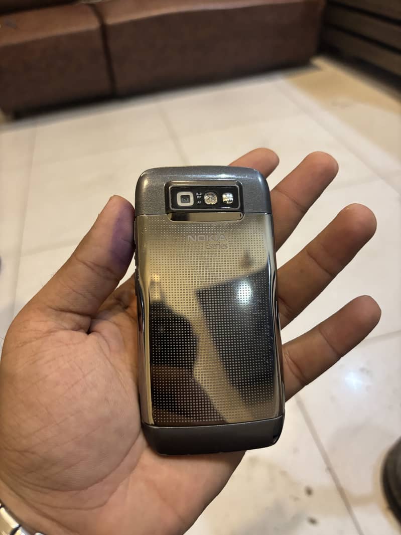 Nokia E71 3