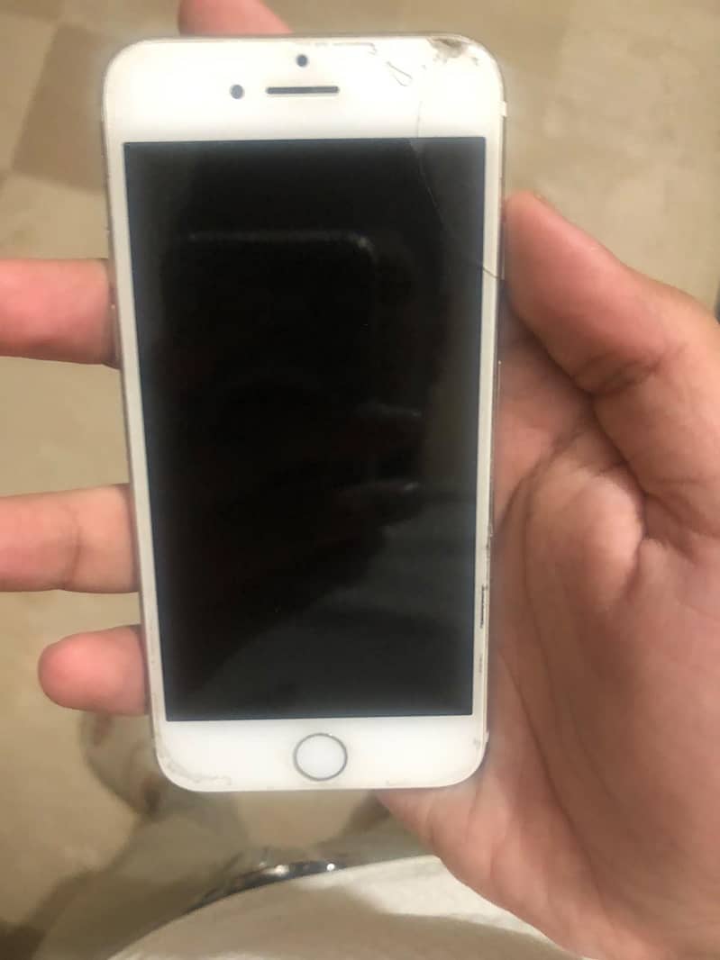 Apple iPhone 7 0