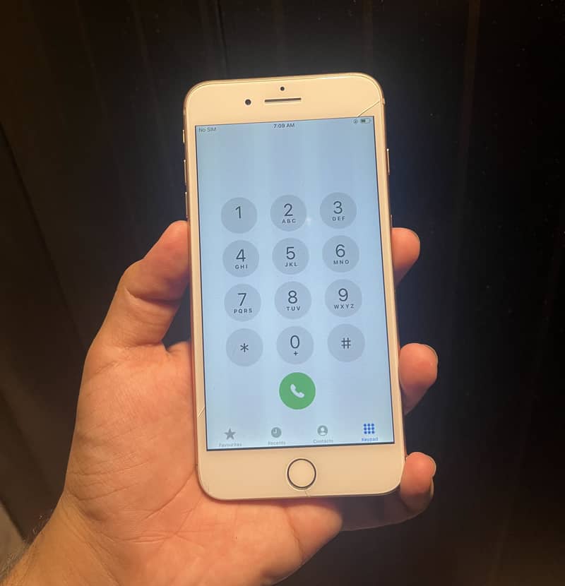 Apple iPhone 8 Plus 3
