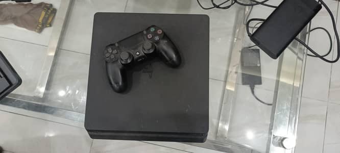 PS4 Slim Jailbreaked | Free games including God of War, FIFA