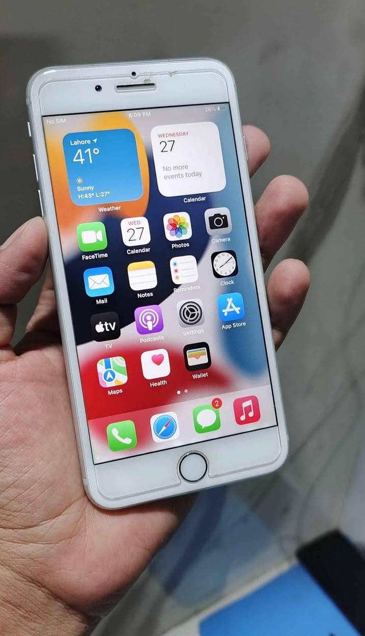 Apple iPhone 7 Plus 1