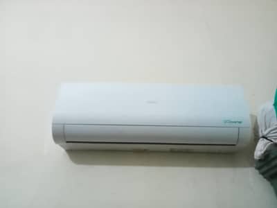 1 Ton HAIER AC DC INVERTER