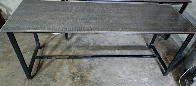 6*2 Feet Table For Sale