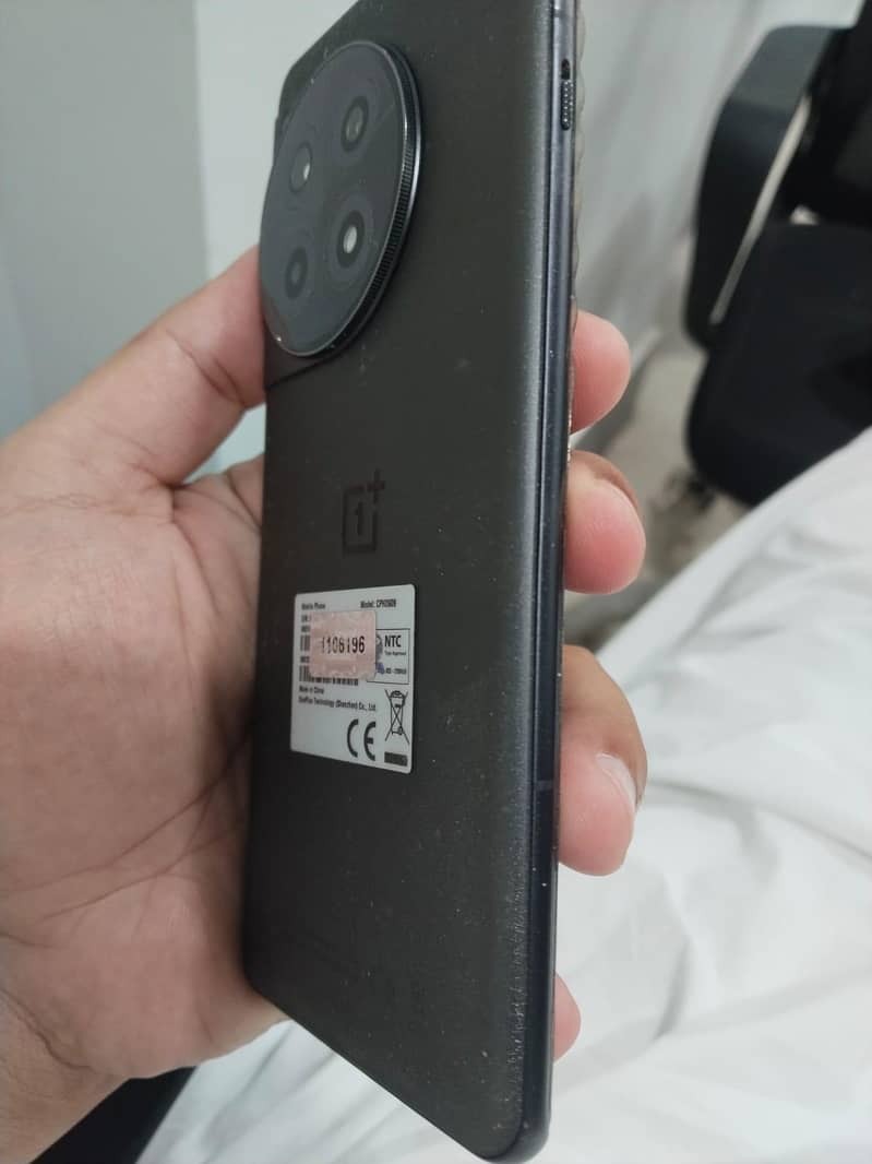 One Plus 12R 4