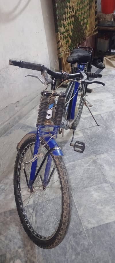 Road bicycle