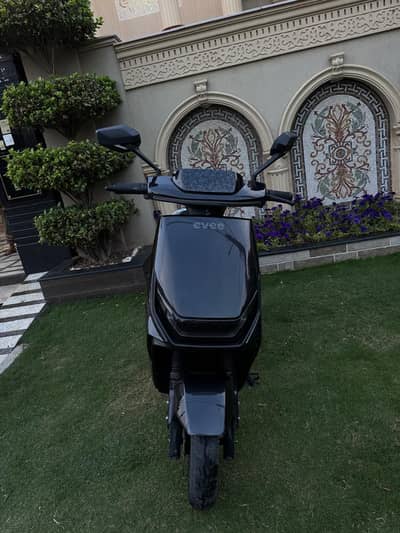 Eve gen z grey colour