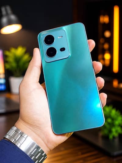 Vivo V25
