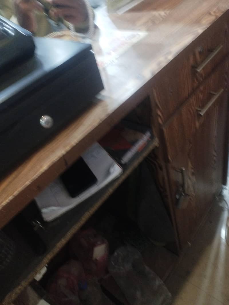 counter table 3