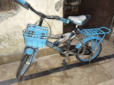 8 to 10 years Kids cycles in new condition