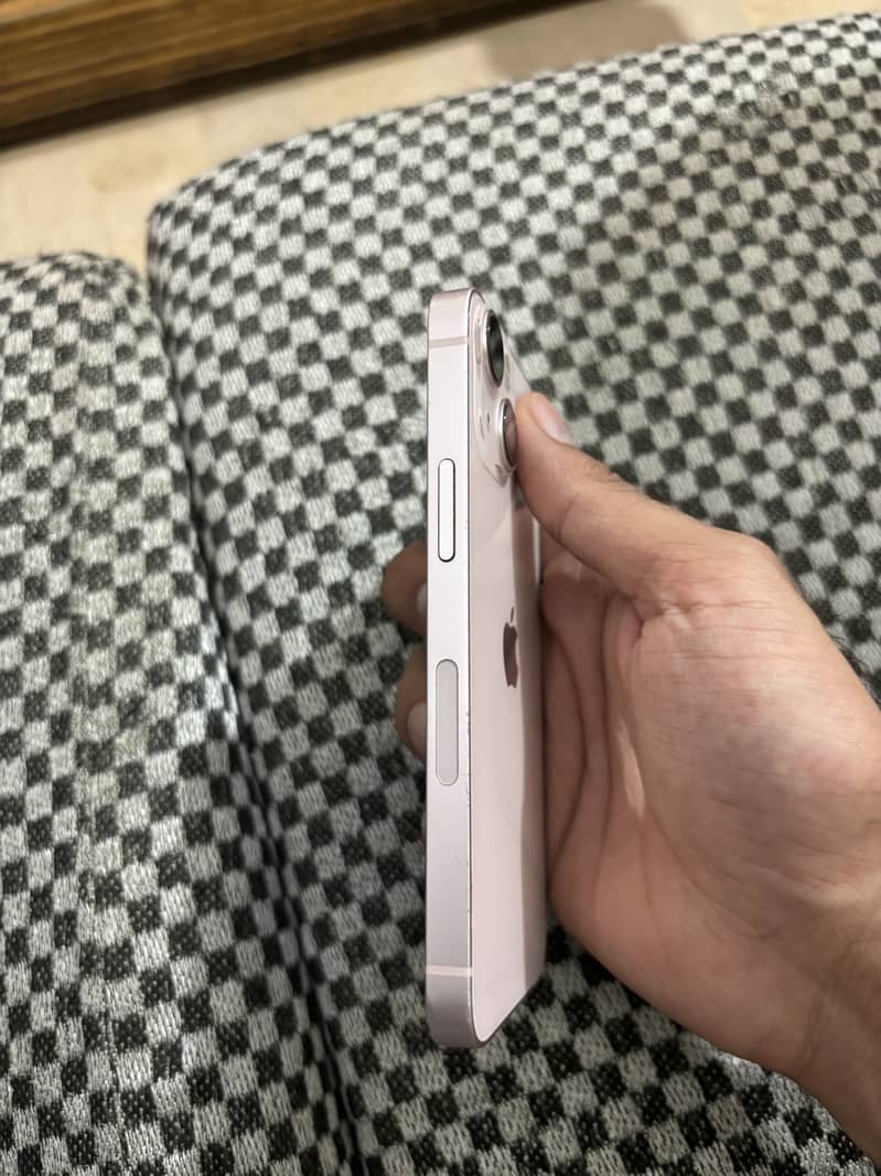 Apple iPhone 13 mini 1