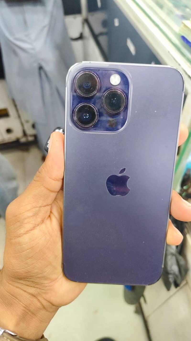 Apple iPhone 14 Pro Max 0