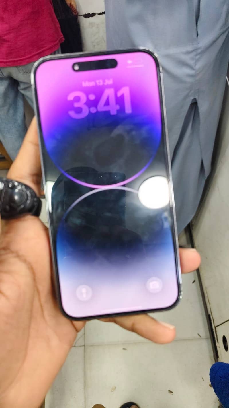 Apple iPhone 14 Pro Max 1