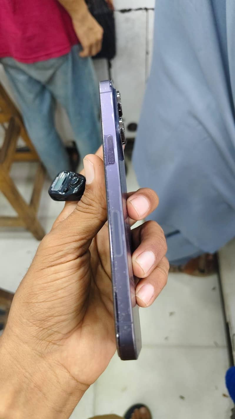 Apple iPhone 14 Pro Max 5