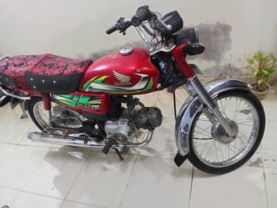 Honda 70 2022 model and 2025 model urjant sell  03090899404
