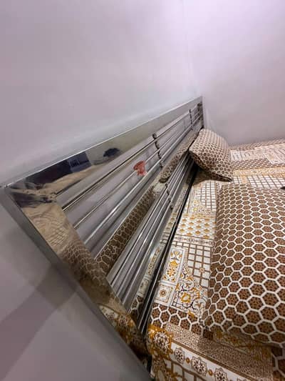 bed SS