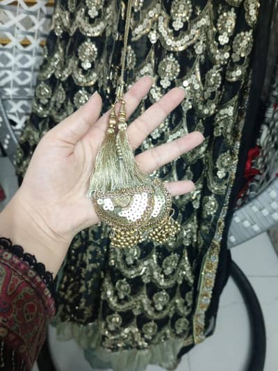 3 piece Black maxci . . . . . . . . Inner with gaown and dupata