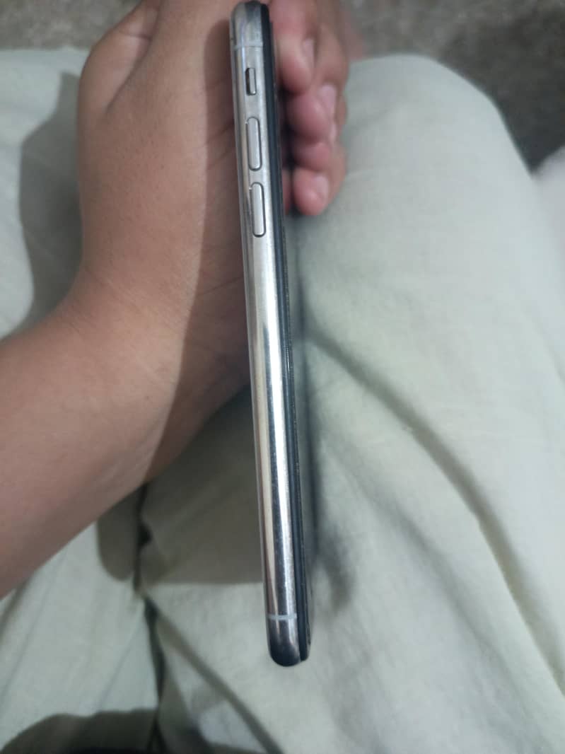 Apple iPhone X 2