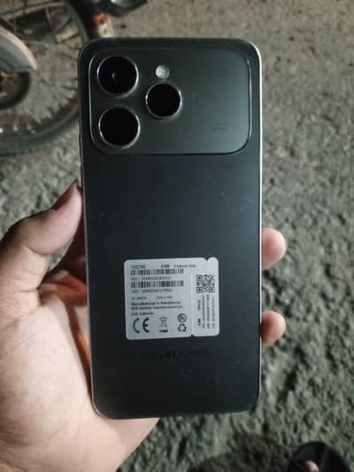 Tecno spark 40