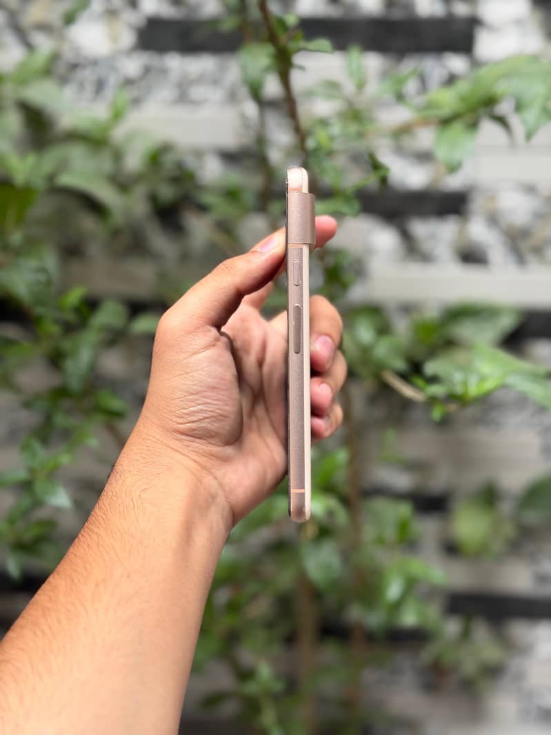 Google Pixel 8 2