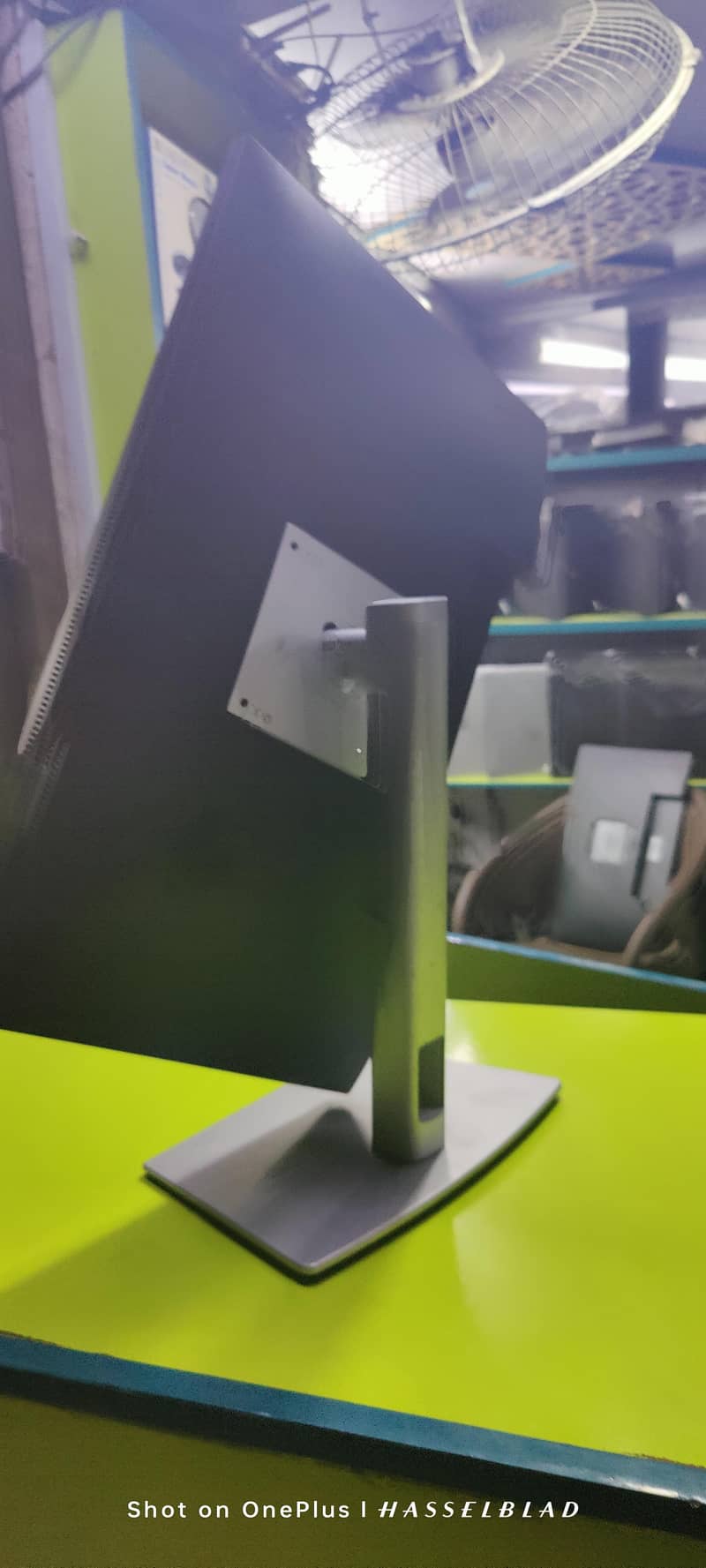 Dell E2425Esm 24" IPS led borderles 3