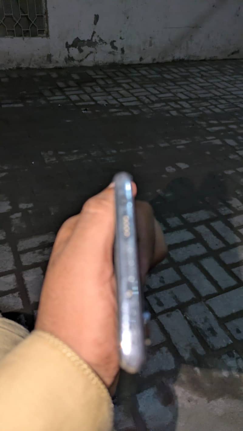 Tecno Camon 40 pro 6