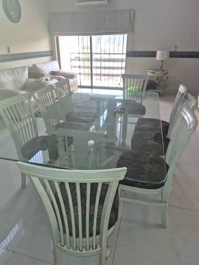 8 seater dinning table with 12mm glass top