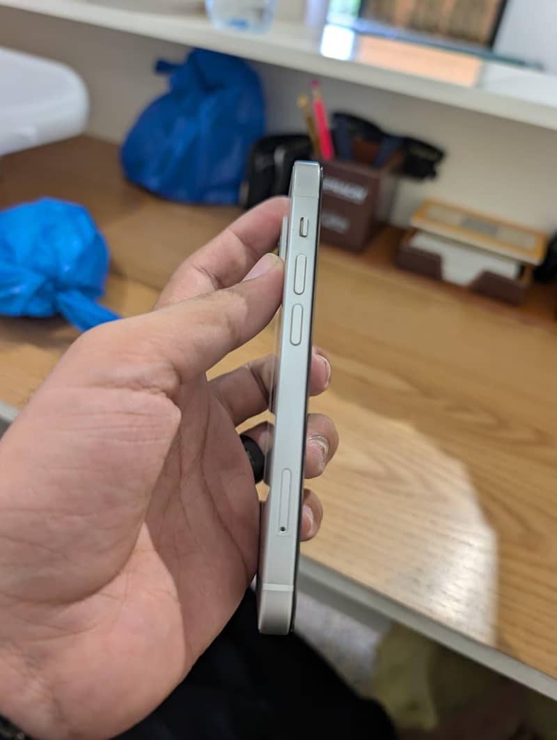 Apple iPhone 12 mini 7