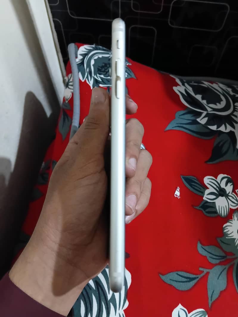 Apple iPhone 6 Plus 2