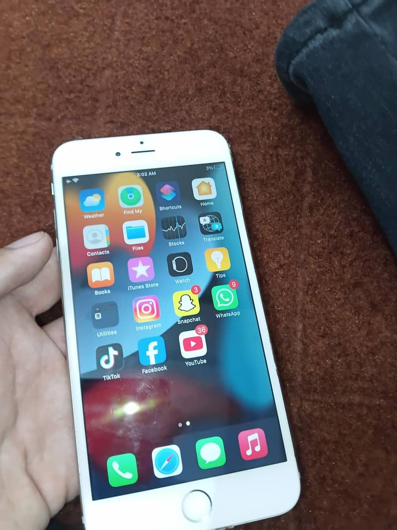 Apple iPhone 6 Plus 4