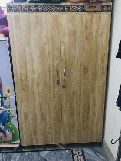 2 door wardrobe in new condition