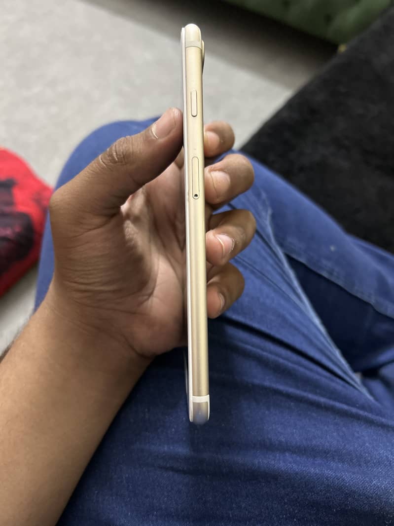 Apple iPhone 7 Plus 1