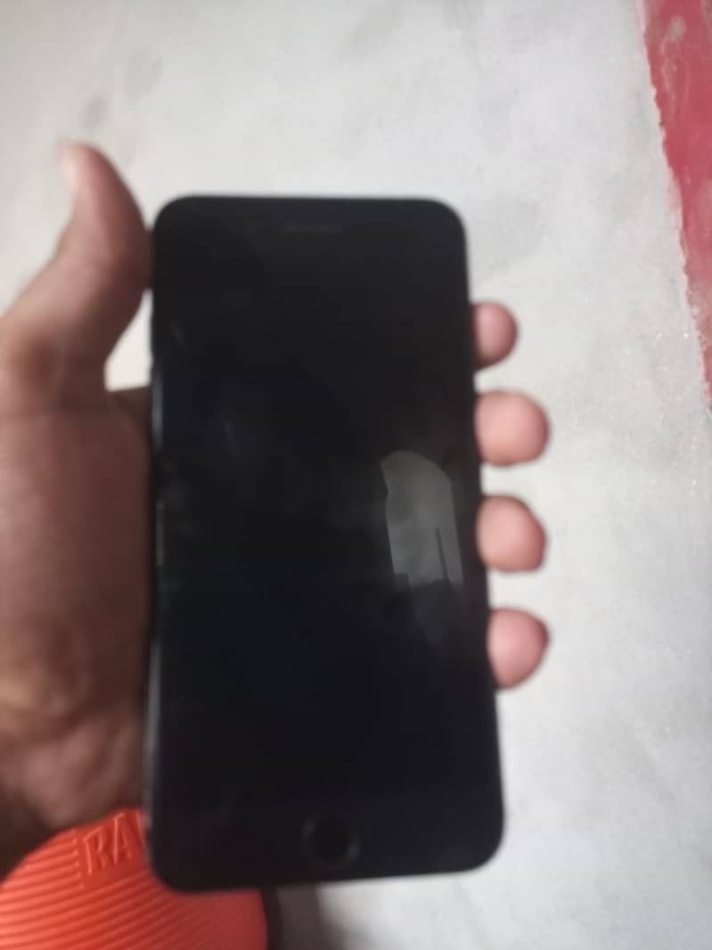 Apple iPhone 8 Plus 2
