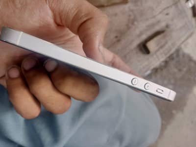 Apple iPhone 5s