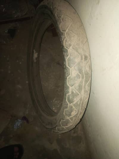 Crusar tyre 90*90*18 condition best