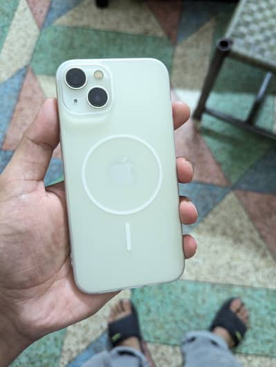 Apple iPhone 13