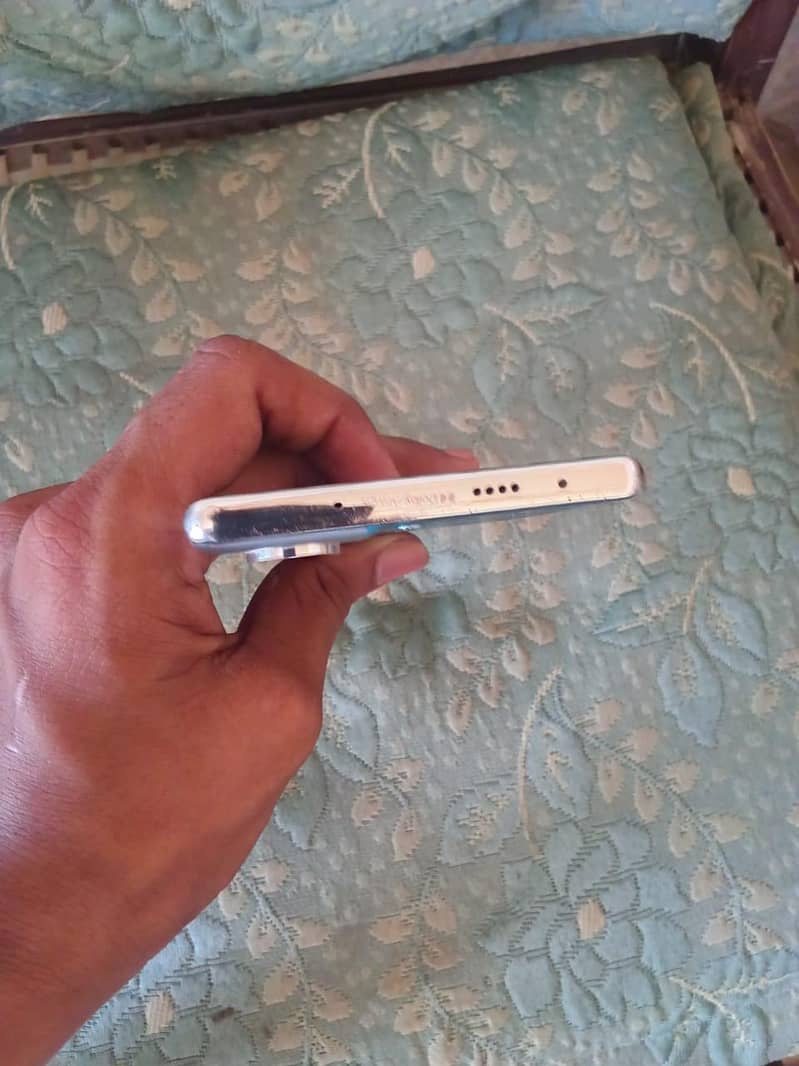 Tecno CAMON 40 Pro 5