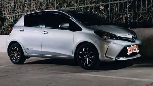 Toyota Vitz 2015 / 2018 Silver Fully Loaded Original & Mint