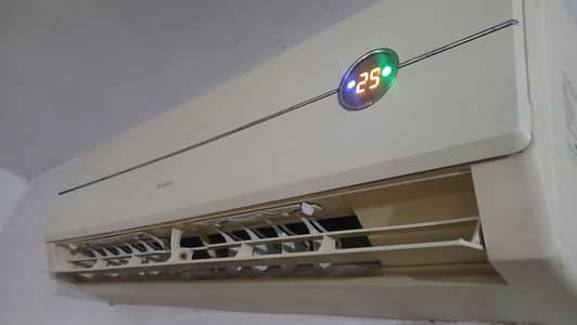 Gree 1-Ton AC