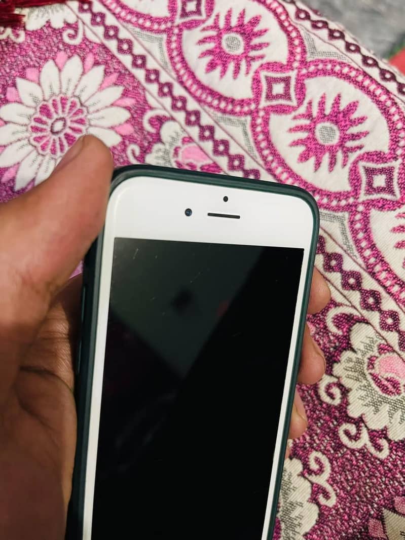 Apple iPhone 6S 1