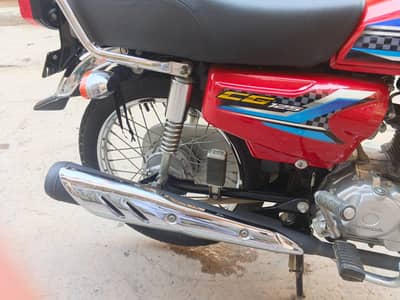 Honda 125 (Genuine 3600 driven)