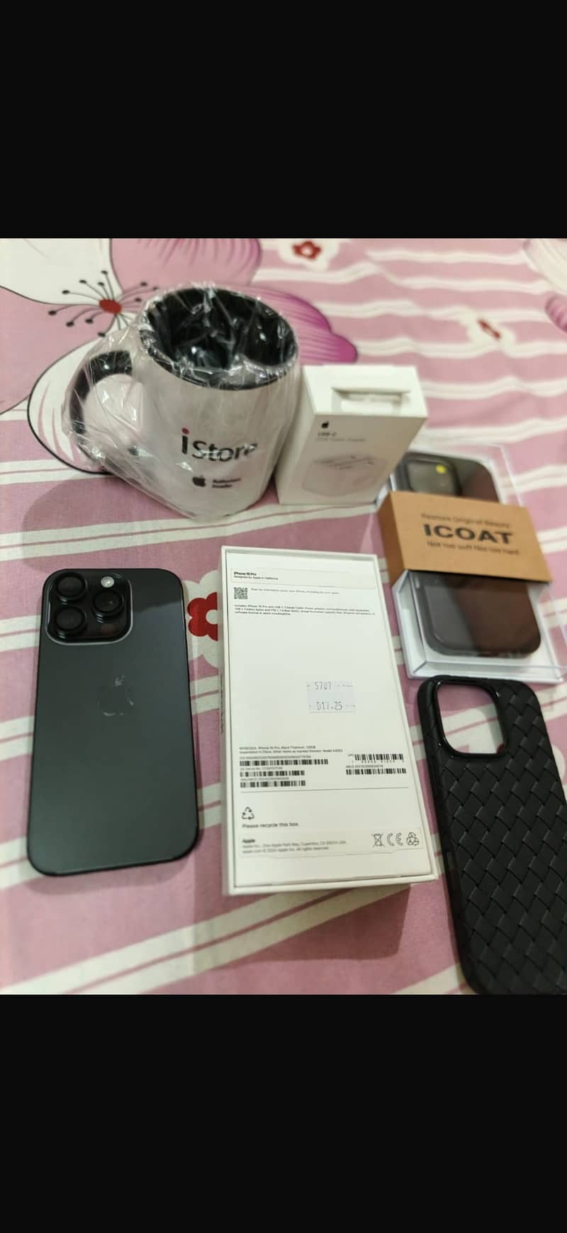 Apple iPhone 16 Pro 1
