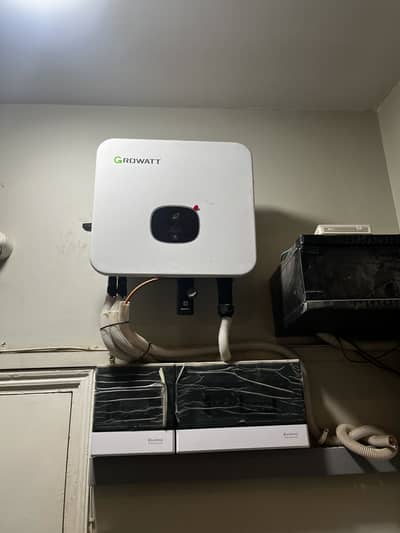 Growaat on grid solar inverter complete setup on grid brand new