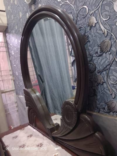 dressing mirror